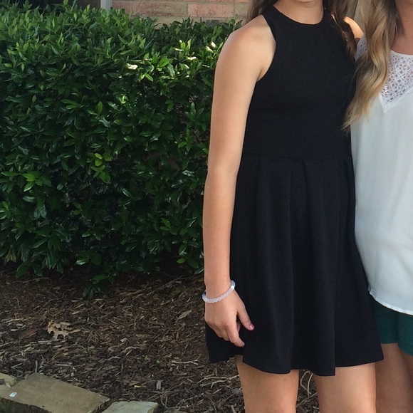 Black formal dress - Picture 4 of 4